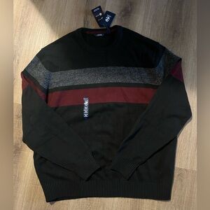 Izod Men’s Wood Cove Chest Stripe Sweater